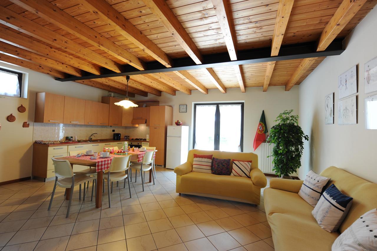 Casa Vacanze Dalmolin Hotel Valeggio sul Mincio Exterior foto